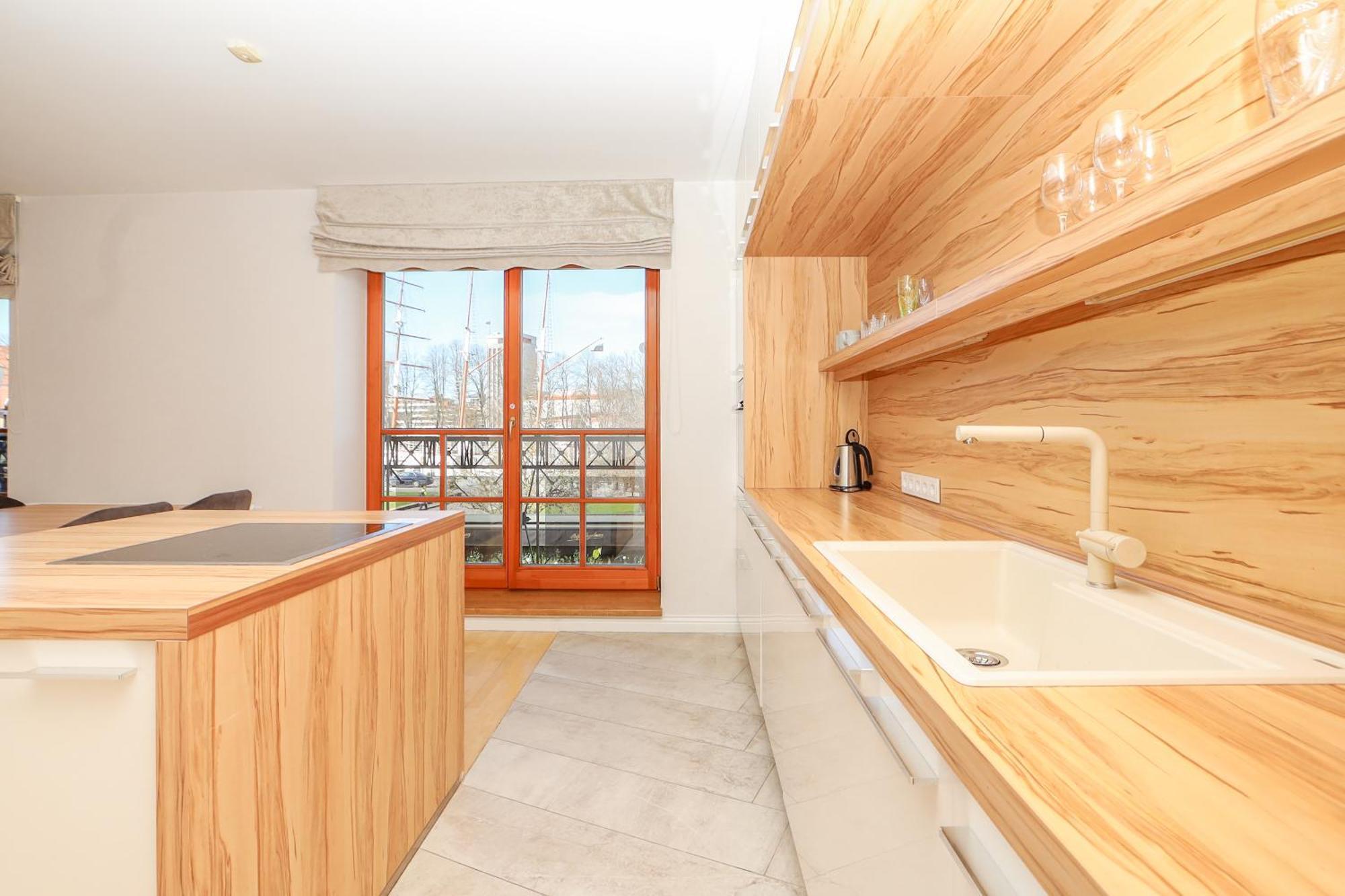 Apartment Marinaside Woodland Apt, By Cohost